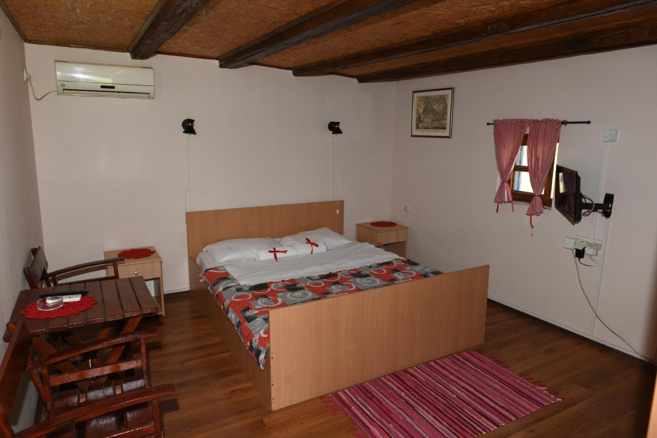 Etno Selo Moravski Konaci Velika Plana Exterior photo